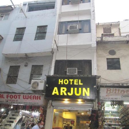 Hotel Arjun  Nueva Delhi Exterior foto