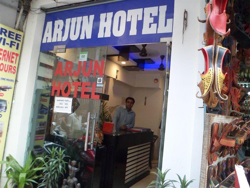 Hotel Arjun  Nueva Delhi Exterior foto